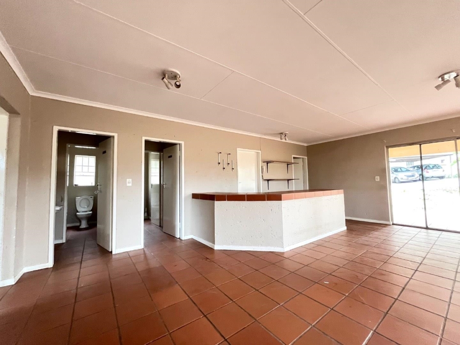To Let 1 Bedroom Property for Rent in Rembrandt Park Gauteng