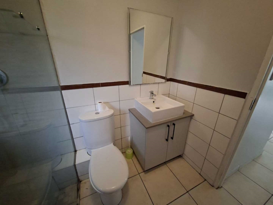 To Let 2 Bedroom Property for Rent in Moregloed Gauteng