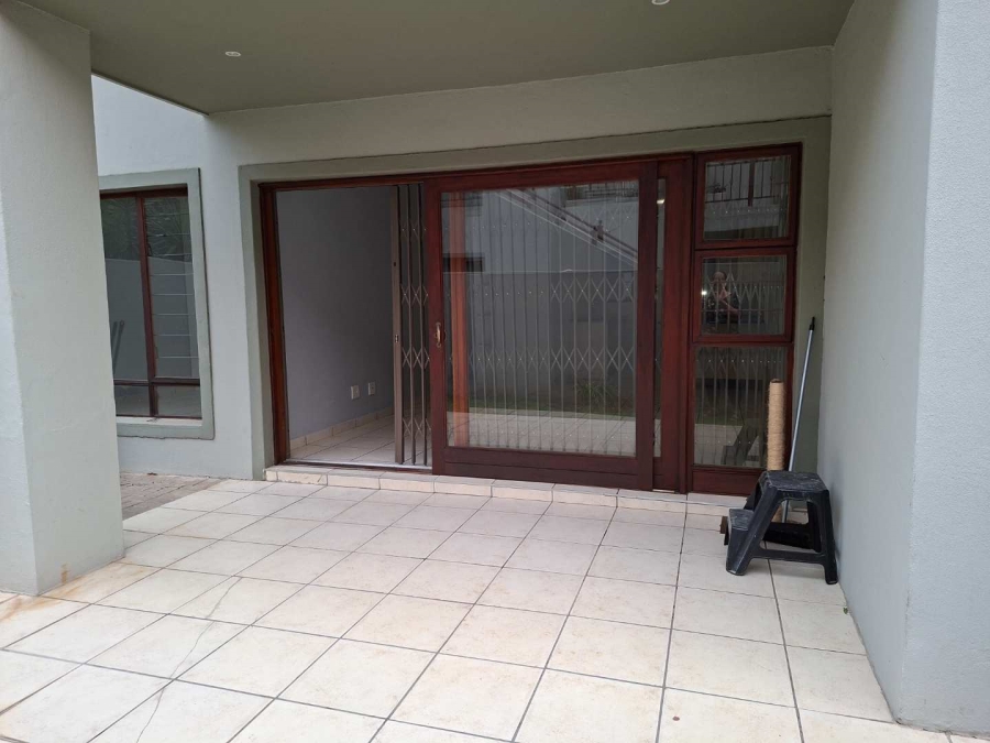 To Let 2 Bedroom Property for Rent in Moregloed Gauteng