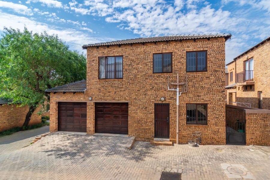 3 Bedroom Property for Sale in Willowbrook Gauteng