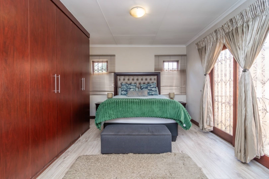3 Bedroom Property for Sale in Willowbrook Gauteng