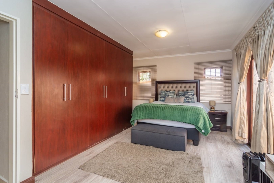 3 Bedroom Property for Sale in Willowbrook Gauteng