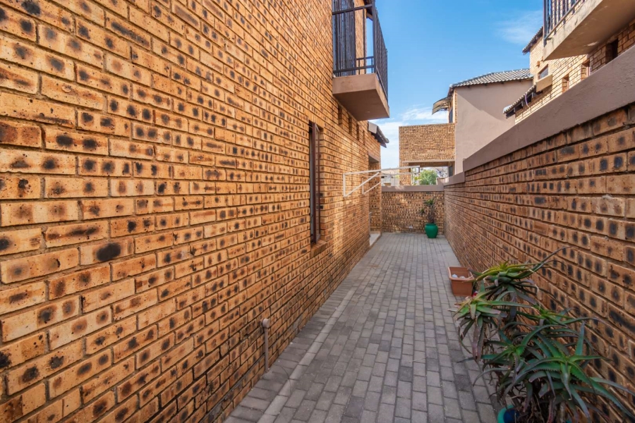 3 Bedroom Property for Sale in Willowbrook Gauteng