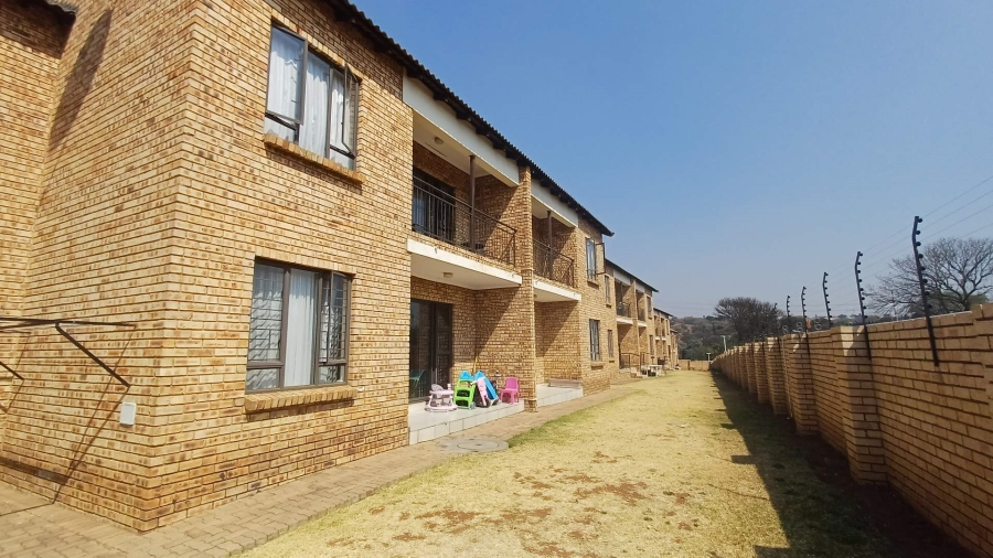 2 Bedroom Property for Sale in South Crest Gauteng