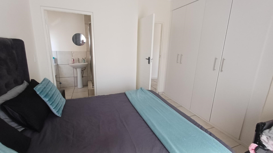 2 Bedroom Property for Sale in South Crest Gauteng