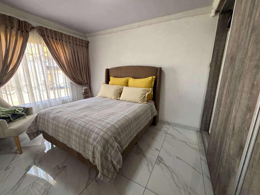 2 Bedroom Property for Sale in Roseacres Gauteng