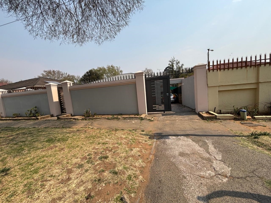 3 Bedroom Property for Sale in Rosettenville Gauteng