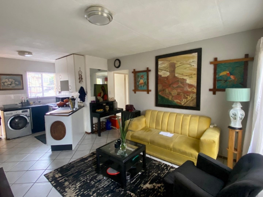 2 Bedroom Property for Sale in Lakefield Gauteng