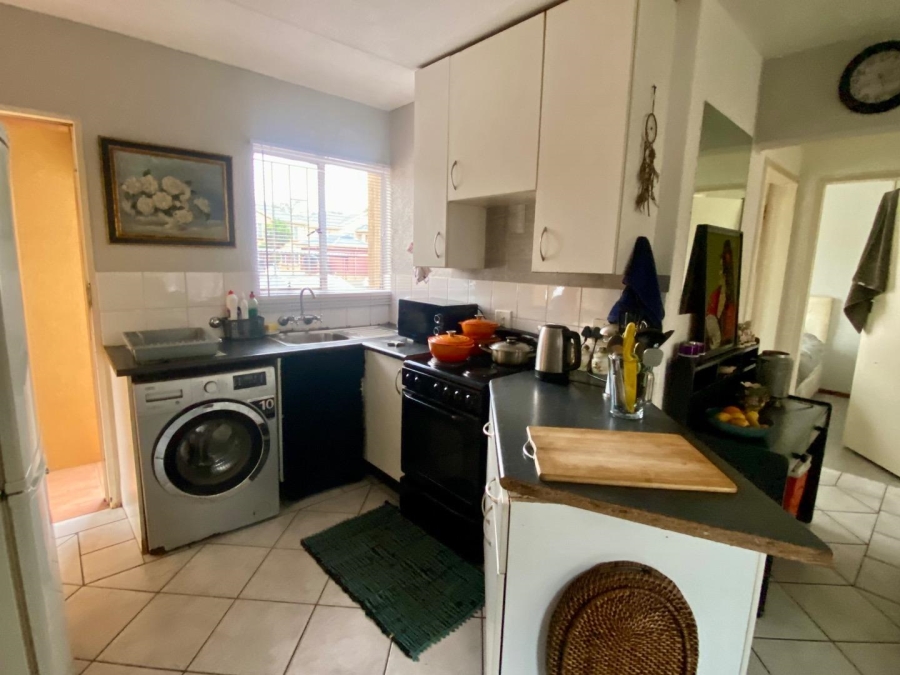 2 Bedroom Property for Sale in Lakefield Gauteng
