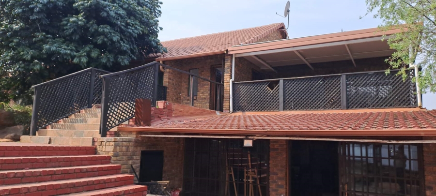 4 Bedroom Property for Sale in Mulbarton Gauteng