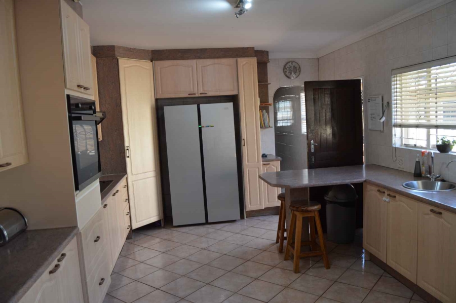 4 Bedroom Property for Sale in Brackenhurst Gauteng