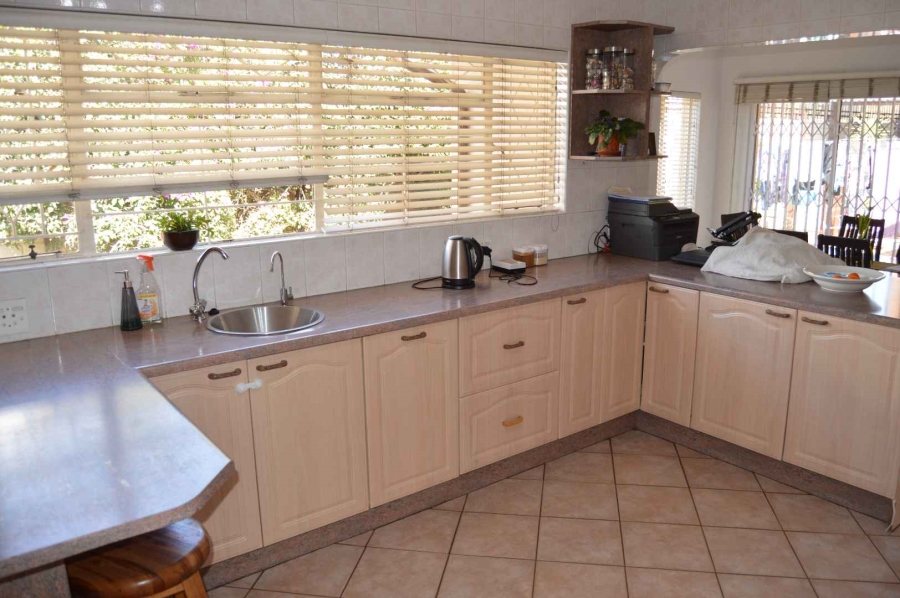 4 Bedroom Property for Sale in Brackenhurst Gauteng