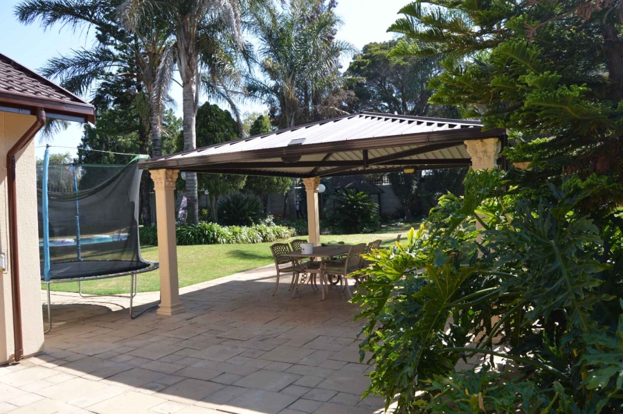 4 Bedroom Property for Sale in Brackenhurst Gauteng