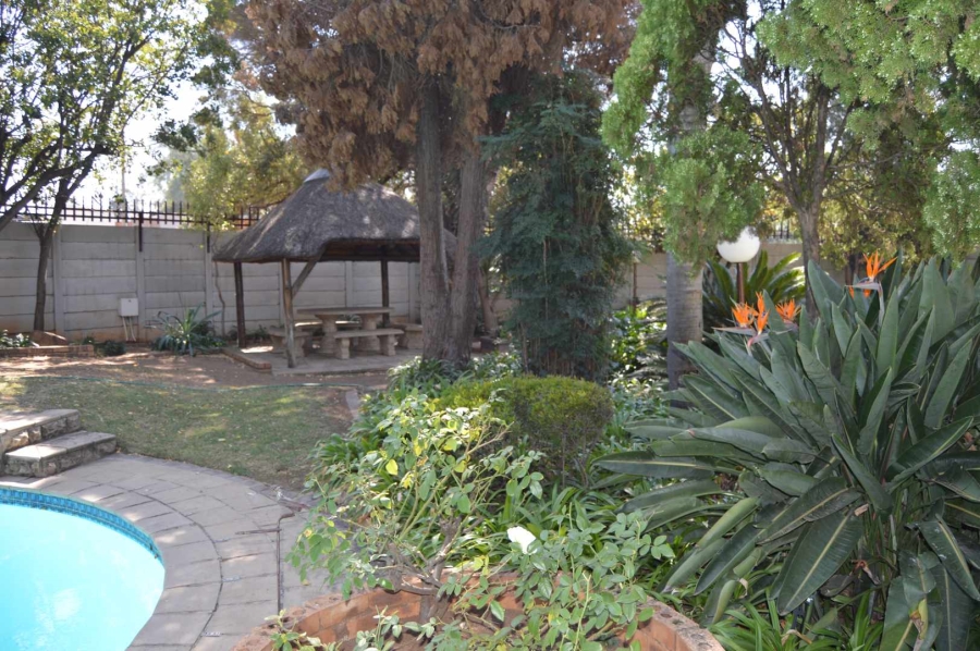 4 Bedroom Property for Sale in Brackenhurst Gauteng