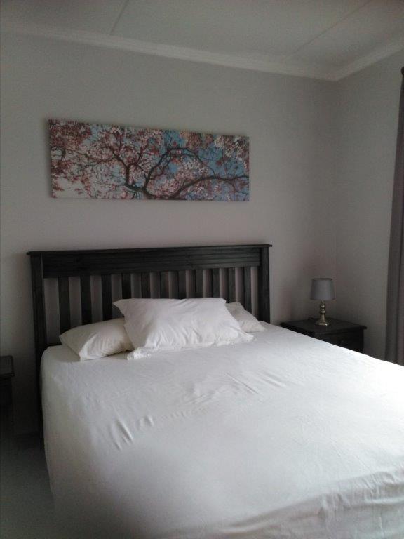 To Let 2 Bedroom Property for Rent in Sunninghill Gauteng