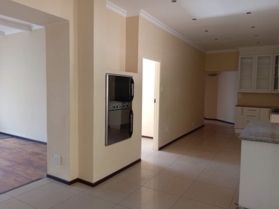 To Let 3 Bedroom Property for Rent in Orange Grove Gauteng