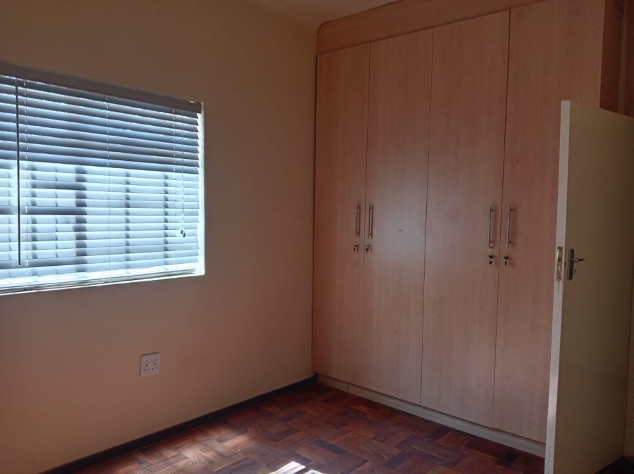 To Let 3 Bedroom Property for Rent in Orange Grove Gauteng
