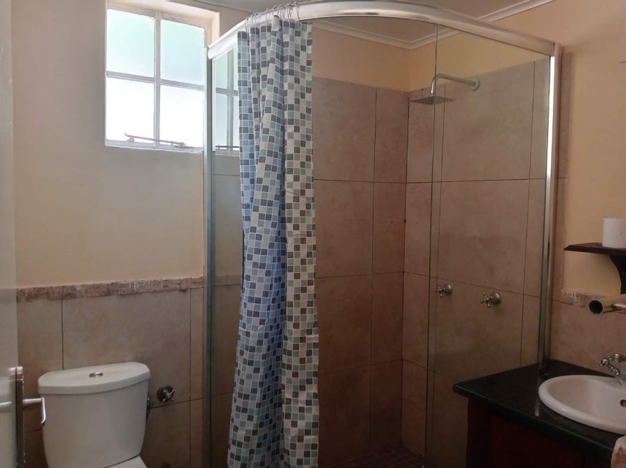 To Let 3 Bedroom Property for Rent in Orange Grove Gauteng