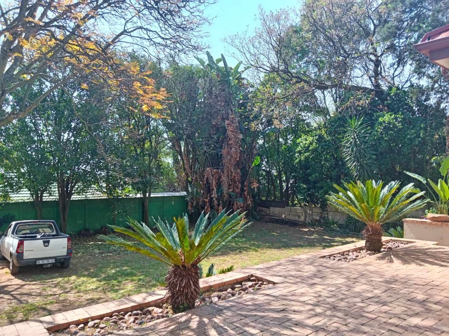 To Let 3 Bedroom Property for Rent in Orange Grove Gauteng