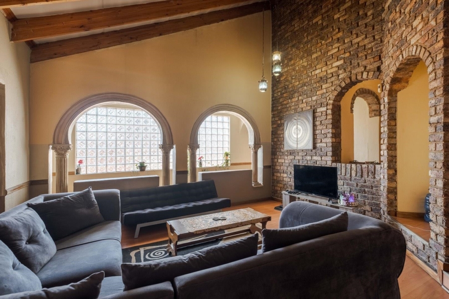 7 Bedroom Property for Sale in Newlands Gauteng