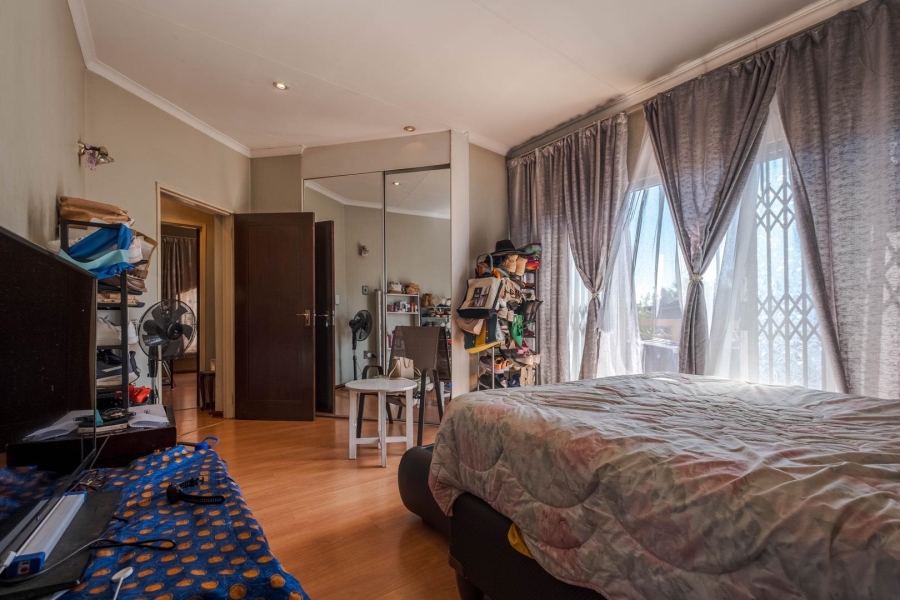 7 Bedroom Property for Sale in Newlands Gauteng