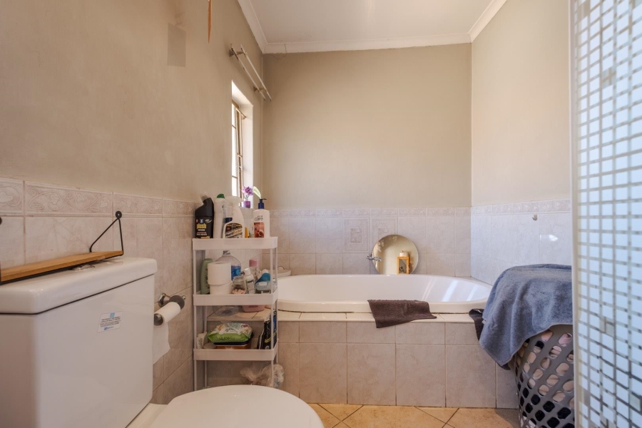 7 Bedroom Property for Sale in Newlands Gauteng