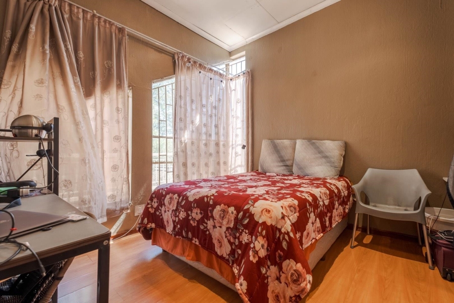 7 Bedroom Property for Sale in Newlands Gauteng
