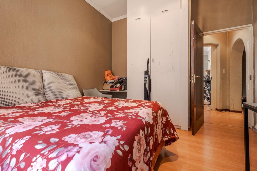 7 Bedroom Property for Sale in Newlands Gauteng