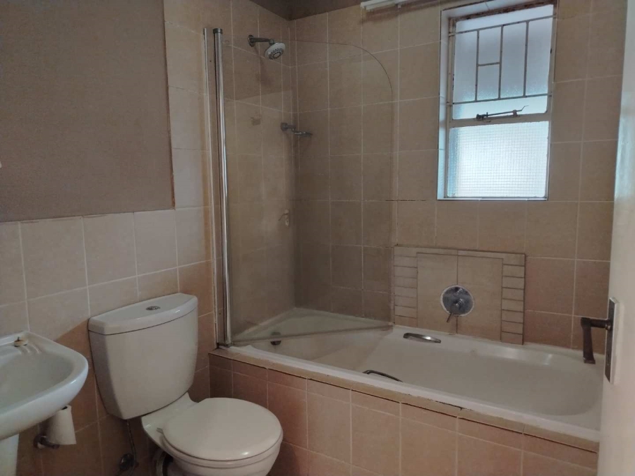 To Let 2 Bedroom Property for Rent in Ormonde View Gauteng