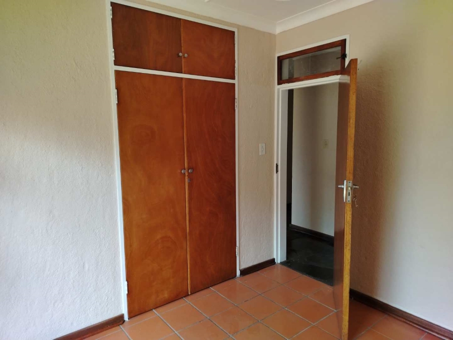 To Let 5 Bedroom Property for Rent in Mondeor Gauteng