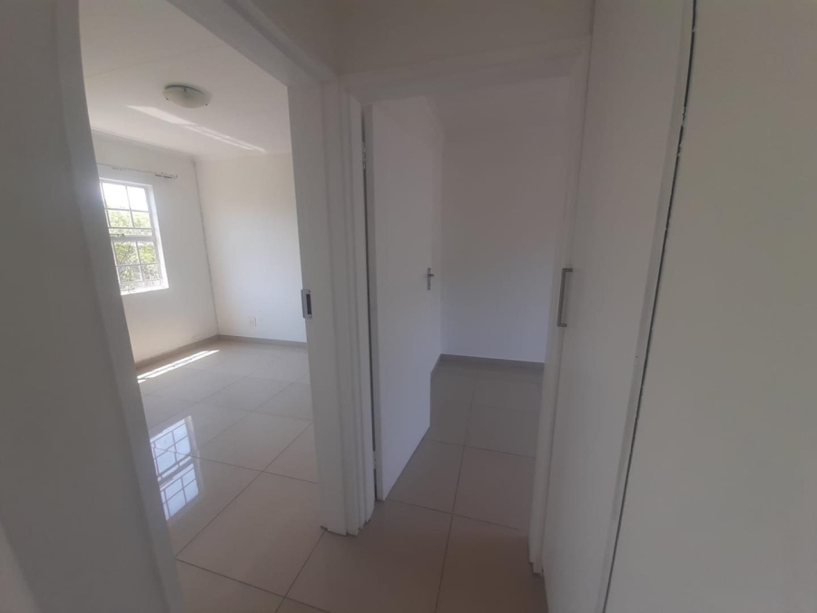 To Let 2 Bedroom Property for Rent in Linmeyer Gauteng