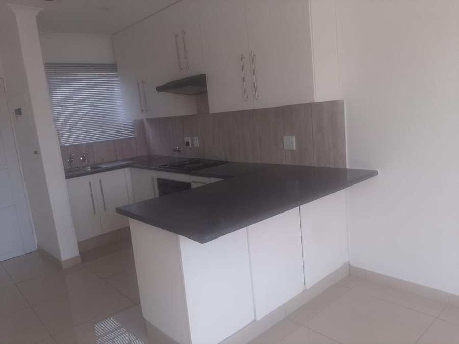 To Let 2 Bedroom Property for Rent in Linmeyer Gauteng