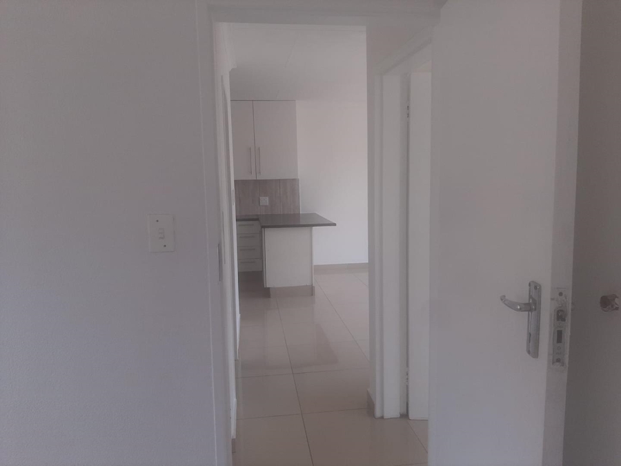 To Let 2 Bedroom Property for Rent in Linmeyer Gauteng