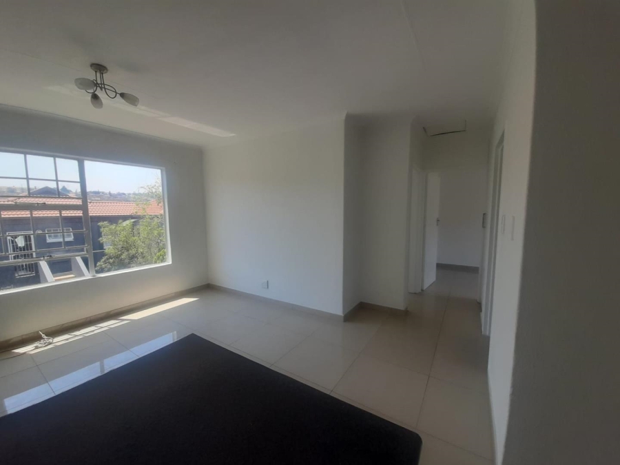 To Let 2 Bedroom Property for Rent in Linmeyer Gauteng