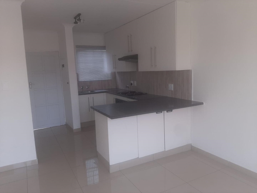 To Let 2 Bedroom Property for Rent in Linmeyer Gauteng