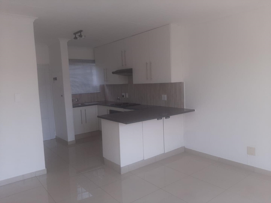 To Let 2 Bedroom Property for Rent in Linmeyer Gauteng