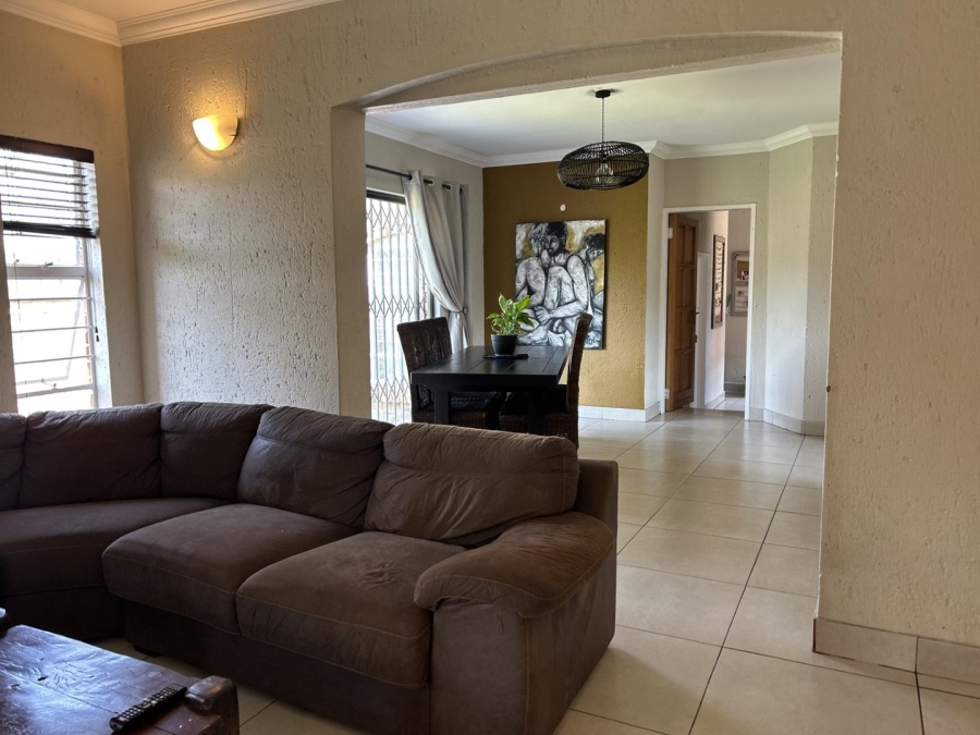 To Let 3 Bedroom Property for Rent in Ravenswood Gauteng