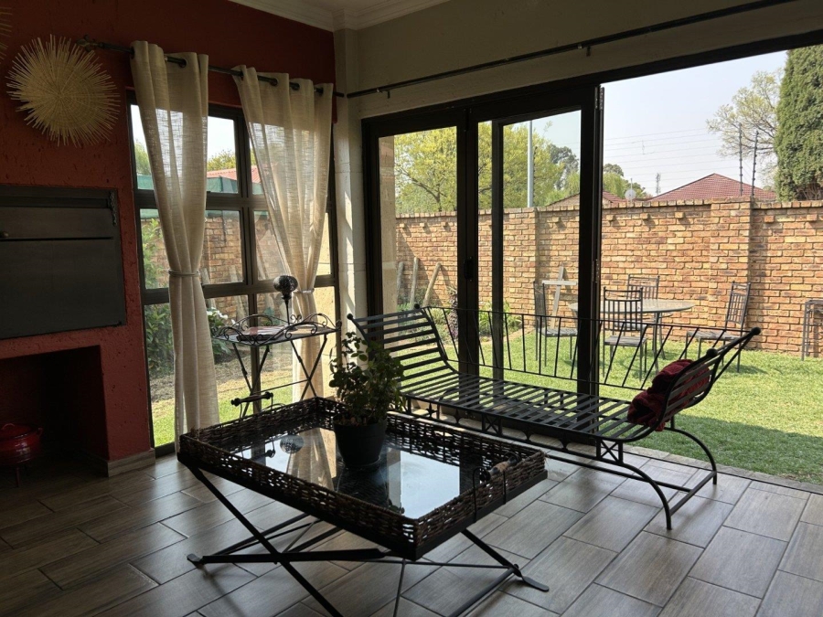 To Let 3 Bedroom Property for Rent in Ravenswood Gauteng