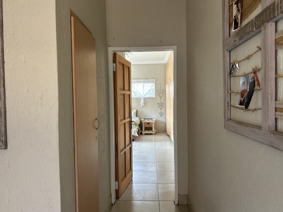 To Let 3 Bedroom Property for Rent in Ravenswood Gauteng