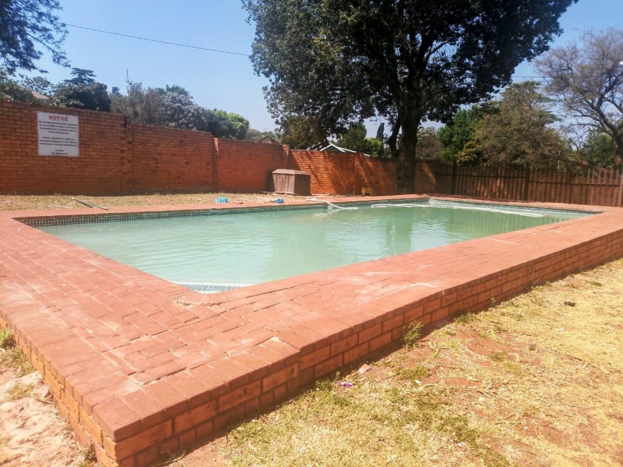 To Let 2 Bedroom Property for Rent in Meredale Gauteng