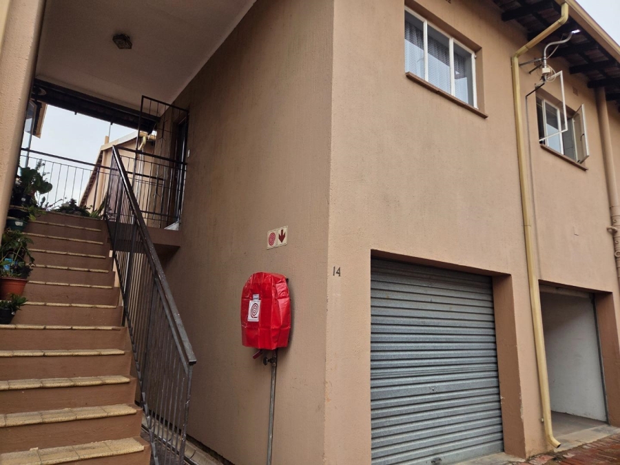1 Bedroom Property for Sale in Verwoerdpark Gauteng