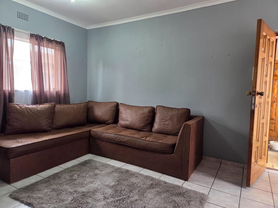 1 Bedroom Property for Sale in Verwoerdpark Gauteng