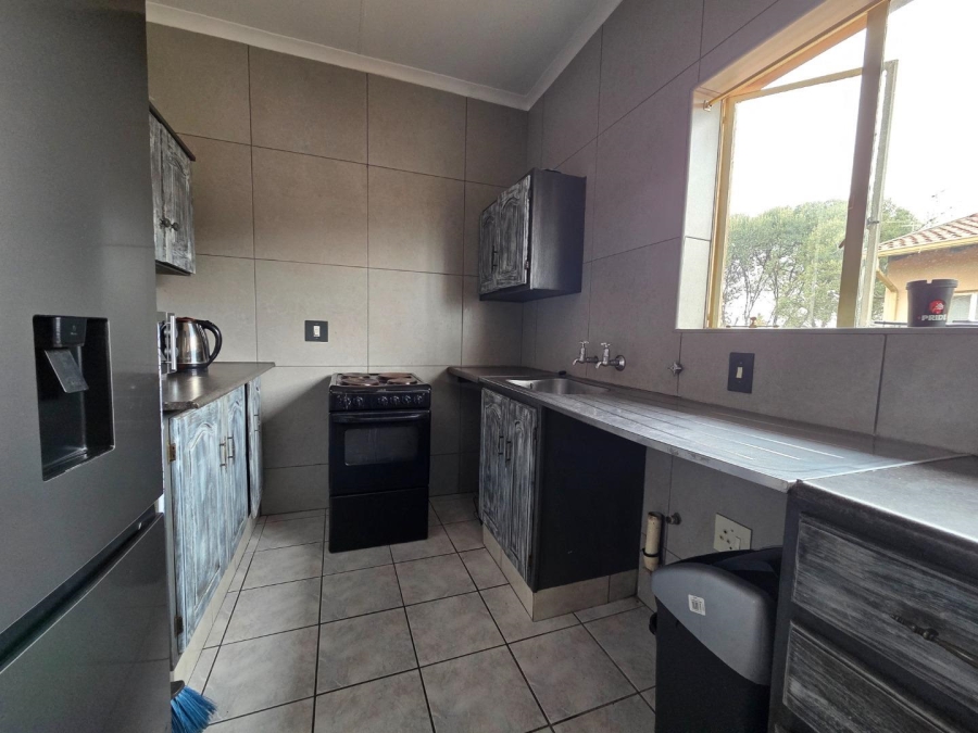 1 Bedroom Property for Sale in Verwoerdpark Gauteng