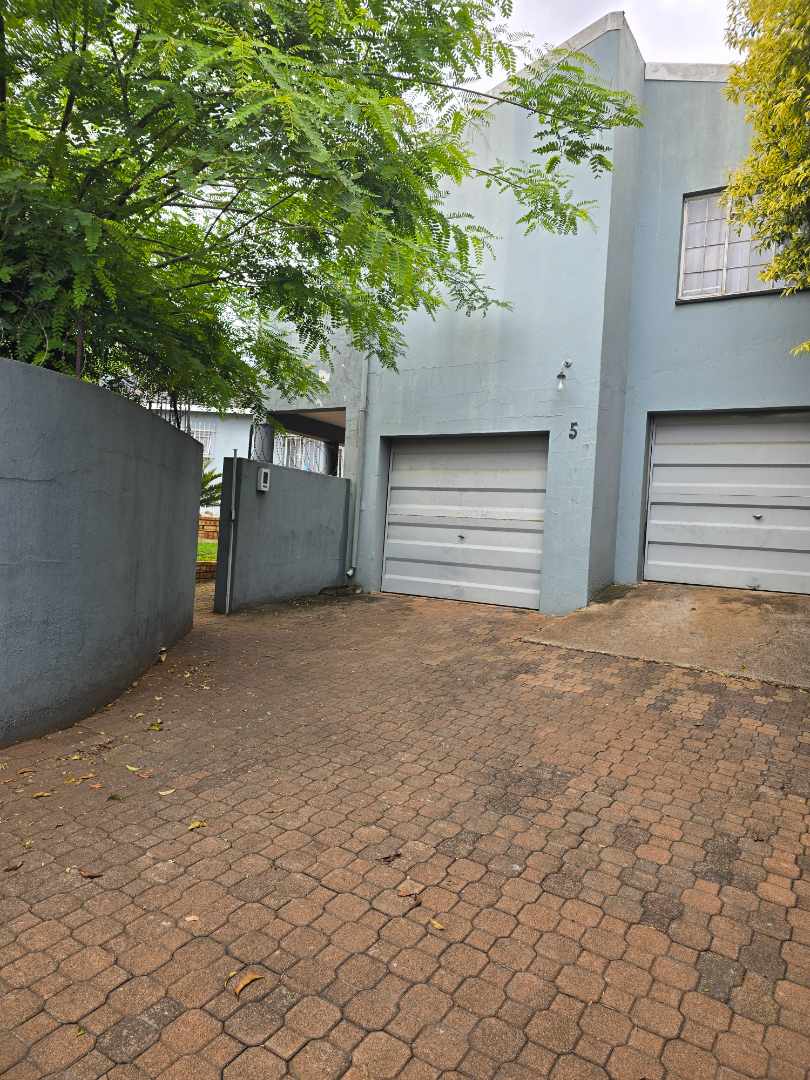 3 Bedroom Property for Sale in Castleview Gauteng