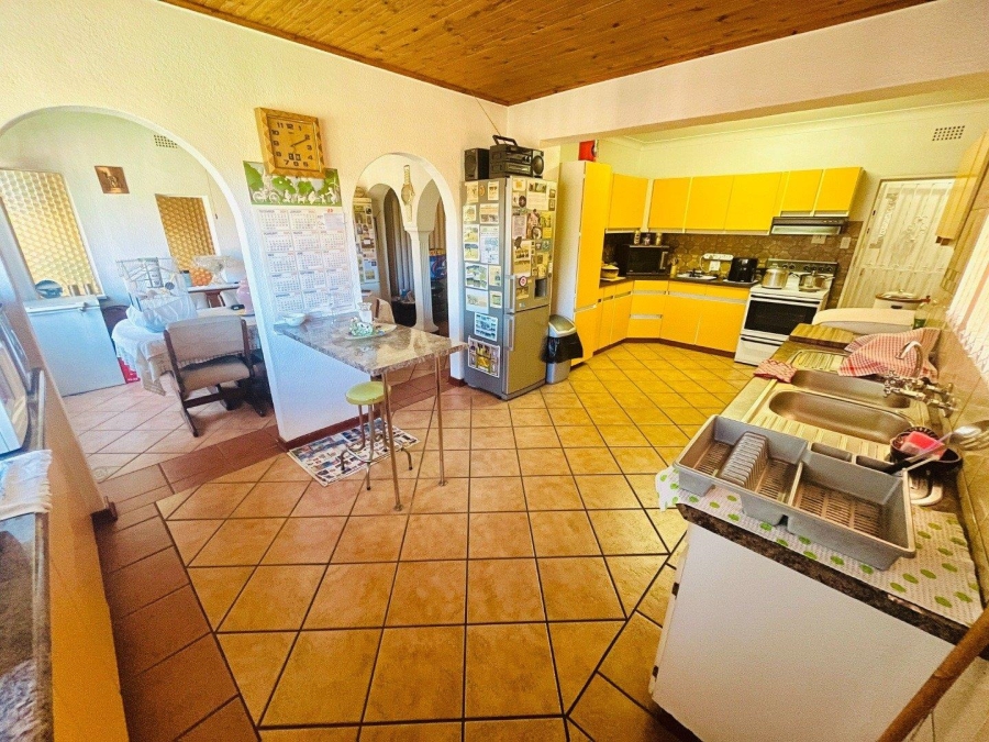 4 Bedroom Property for Sale in Verwoerdpark Gauteng