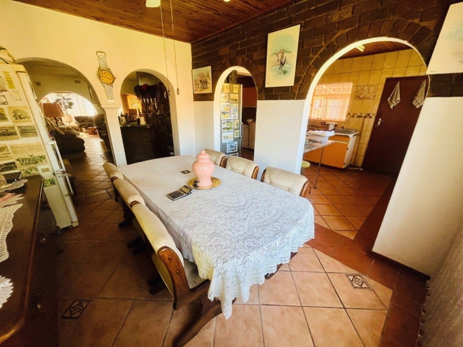 4 Bedroom Property for Sale in Verwoerdpark Gauteng