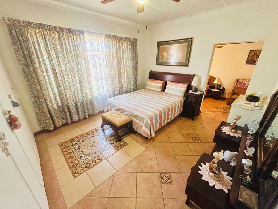 4 Bedroom Property for Sale in Verwoerdpark Gauteng