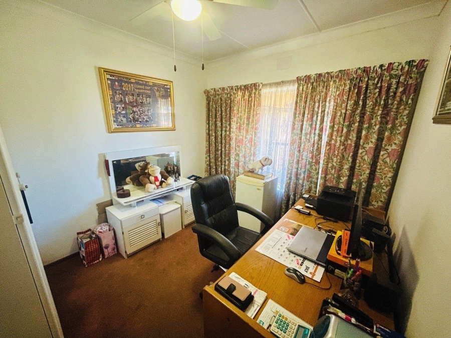4 Bedroom Property for Sale in Verwoerdpark Gauteng
