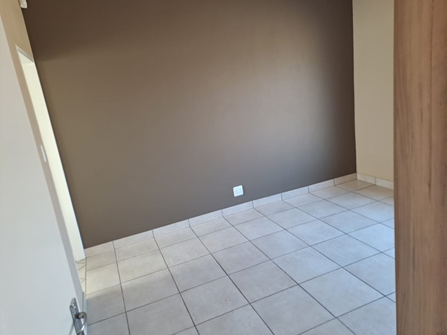 To Let 2 Bedroom Property for Rent in Riversdale Gauteng