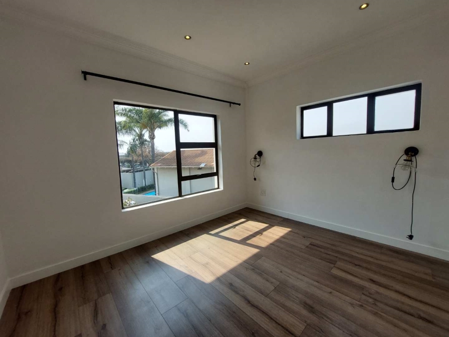 To Let 2 Bedroom Property for Rent in Bryanston Gauteng